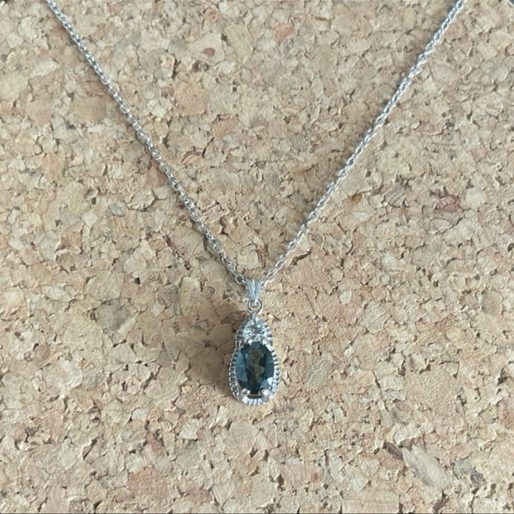 Sterling Silver Green Tourmaline Pendant Necklace